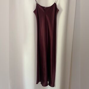 Satin Vince dress XS burgundy color